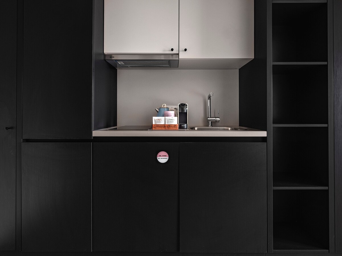 Top Airbnb: Numa | Large Studio with Kitchenette & AC in Westend Süd