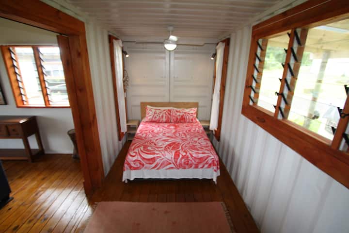 Camera con letto matrimoniale # 2