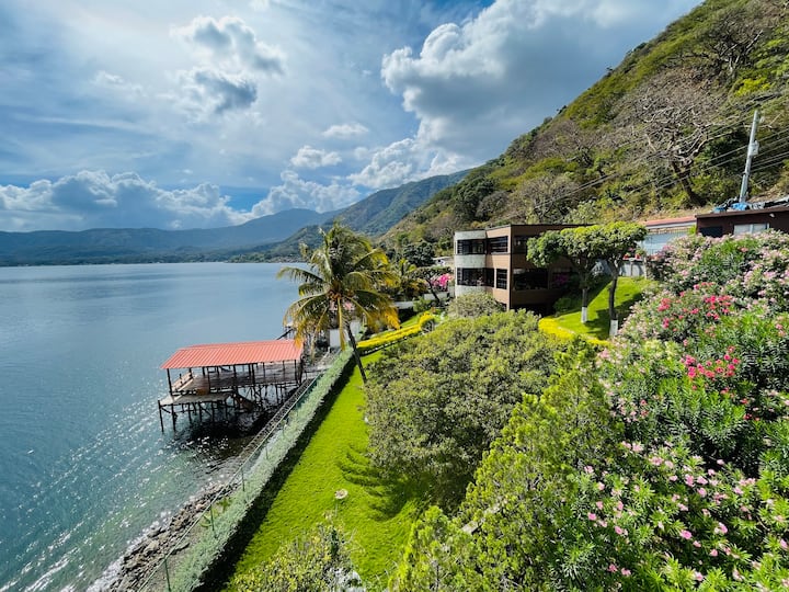Lago de Coatepeque Holiday Rentals & Homes Santa Ana Department, El