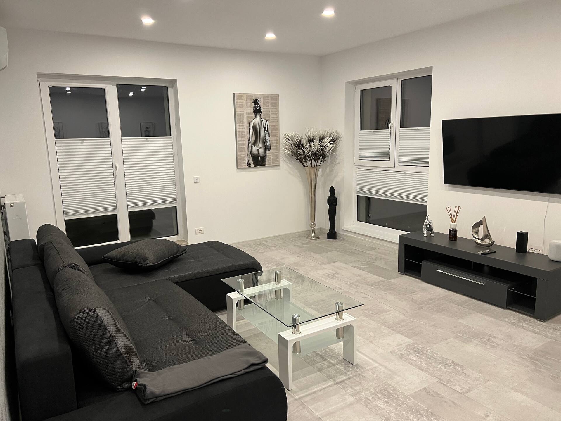 Stunning 2-Room Penthouse with Lakeview W11 — photo 5