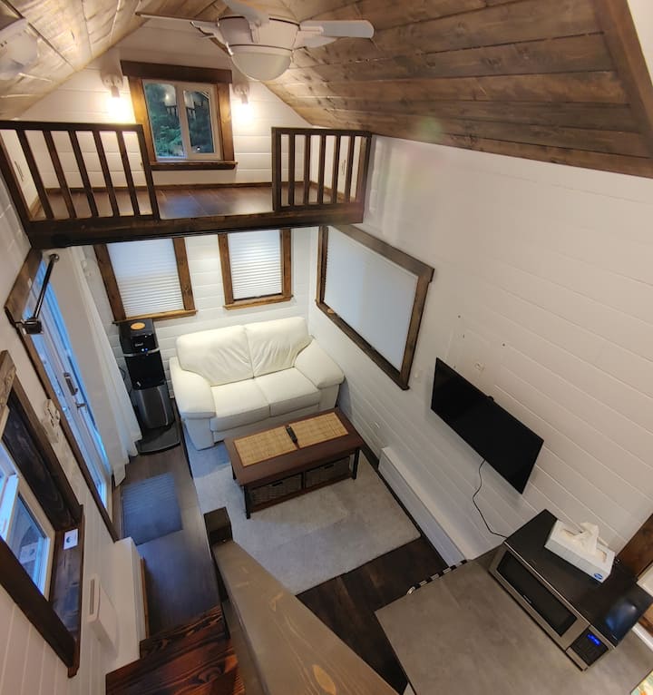Ucluelet/ocean/tranquil Tiny Home-hot Tub/bbq/deck - Ucluelet