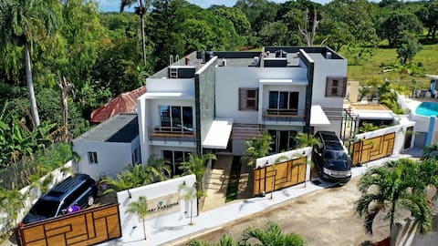 Sweet paradise 8 BR villa Sosua DR.