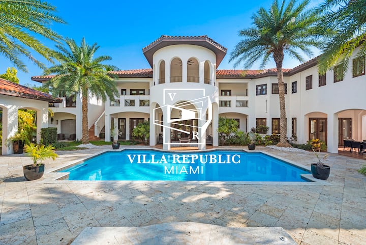 10br Villa Calabassa On The Water - Miami, FL