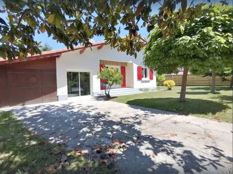 "Le boudoir 40" charming little Landes house