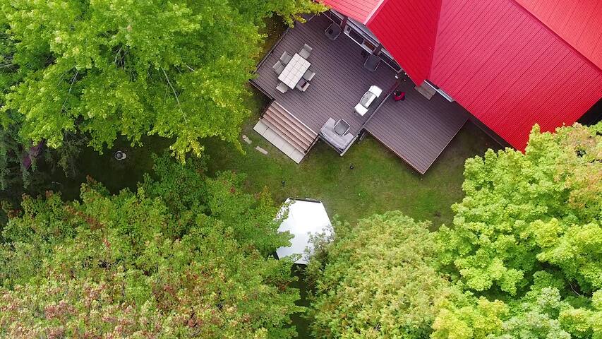 Beautiful Waterfront Home | 30 Minutes from Ottawa gallery image 2