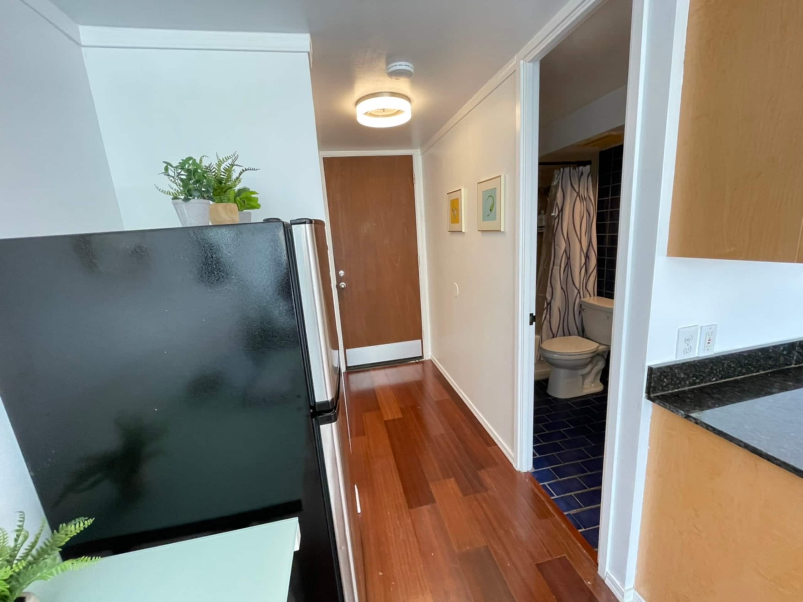 Condo in Honolulu · ★4.78 · 1 bedroom · 2 beds · 1 private bath - Image 23