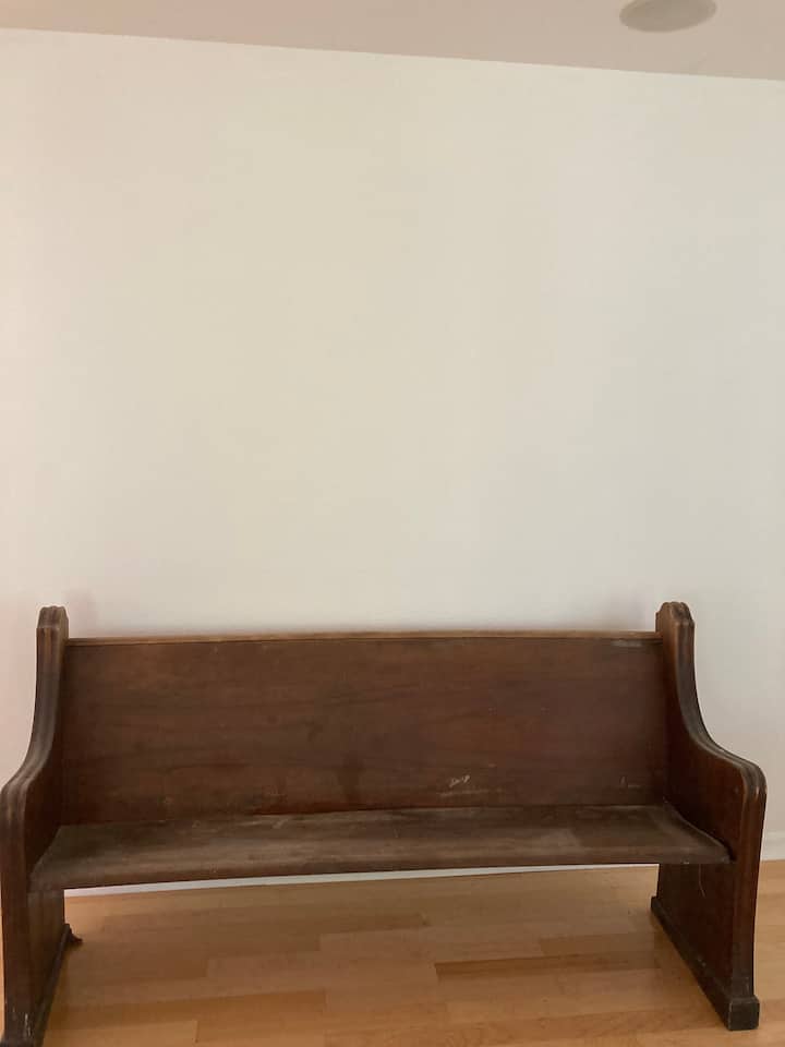 Peluche de l'église dans le salon