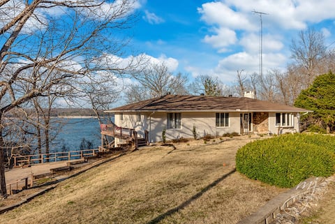 Lakefront Hot Tub~Kayaks~Firepit~Nature Lovers