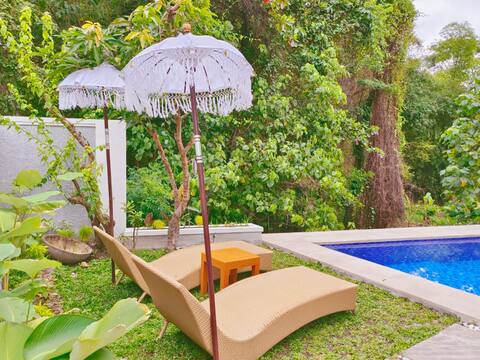 Coco Heaven Senggigi (2BR Private Villa, pool)