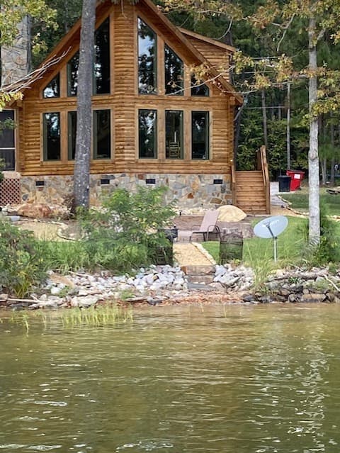 Dreher Dreams Cabin-Lakefront sleeps 9 GR8 Fishing