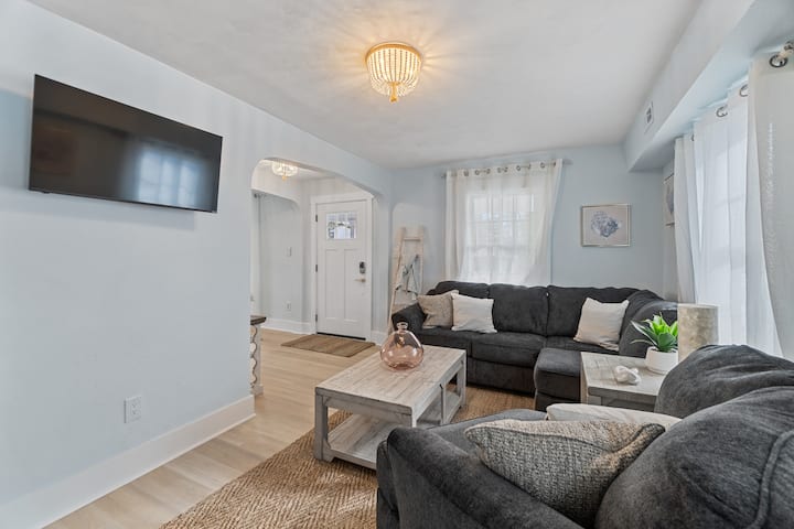Serene & Intimate Home| Near Casino + Pet Friendly - Chesapeake, VA
