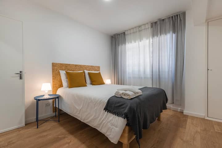 Carcavelos Village II