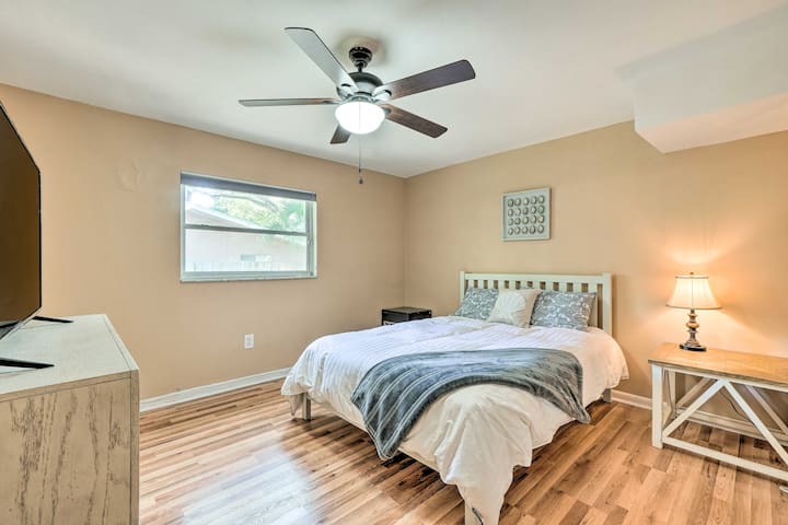 Queenslaapkamer met tv