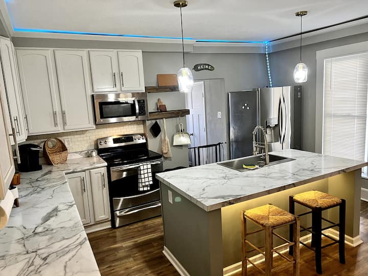 Cozy Cove (Topeka) Houses for Rent in Topeka, Kansas, United States