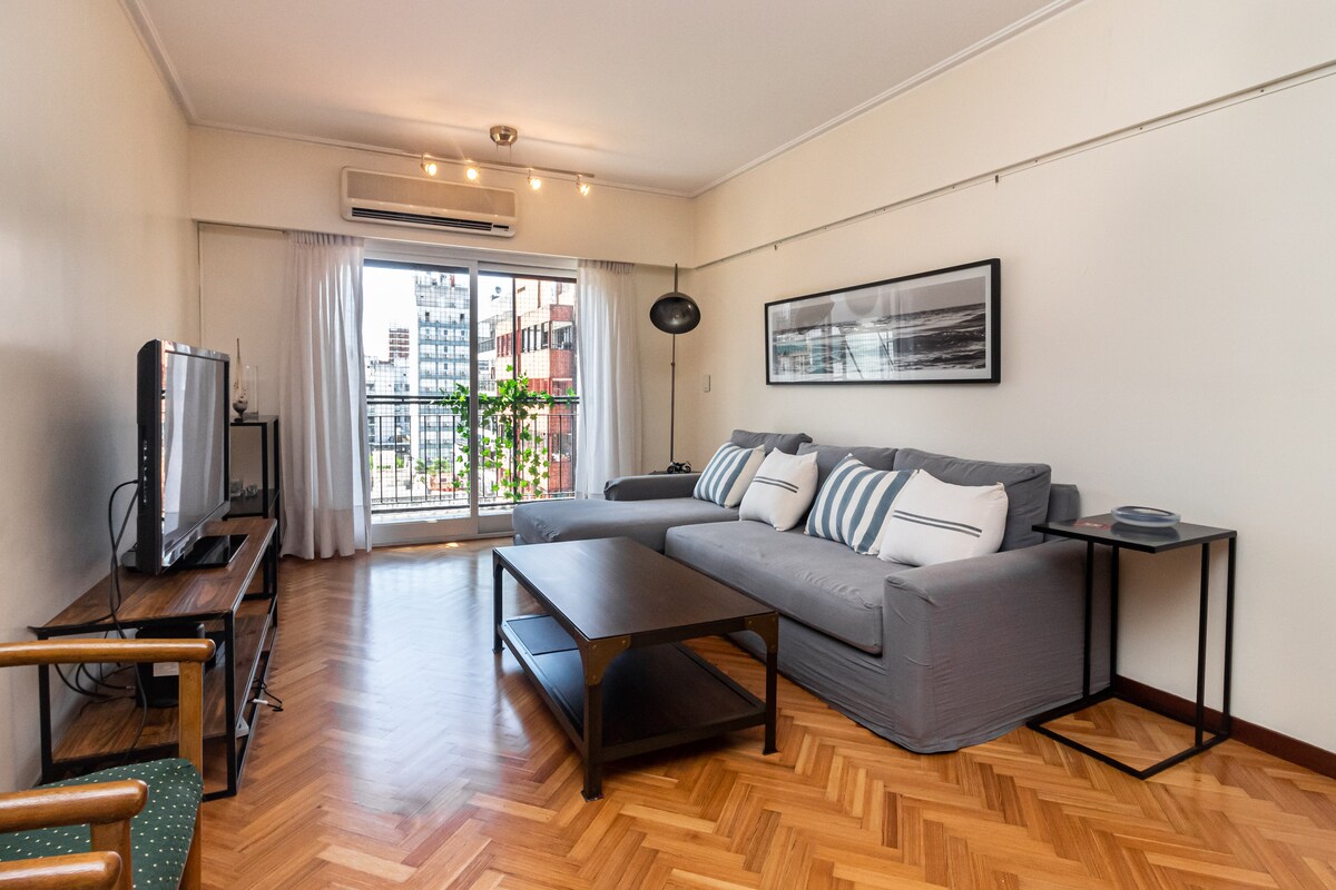 Anuncio de Airbnb popular: Beautiful apartment in the center of Belgrano en Comuna 13