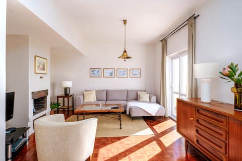 Successful Airbnb property: Garajau House - Sunrise to Sunset Ocean View Villa in Caniço