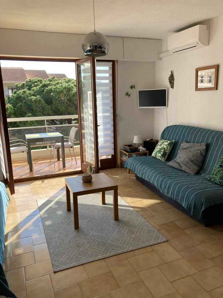 Top performing Airbnb: Studio with terrace in Calvi, 200 m from the beach in Calvi