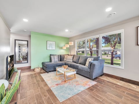 Sun Filled Ranch Near RO and Ferndale w Central AC