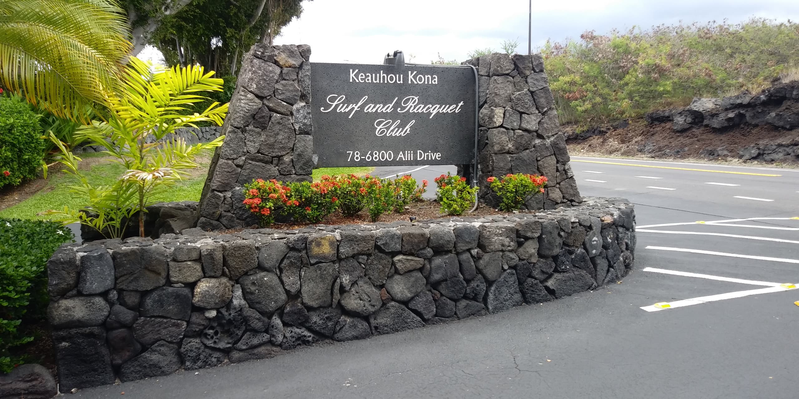 Condo in Kailua-Kona · ★4.95 · 2 bedrooms · 2 beds · 2 baths - Image 43