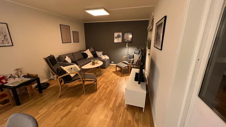 Cozy Apartment, Great Location And Free Parking - Tromsø