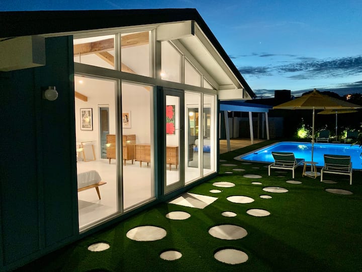 Exquisite Old Town Mid Mod W/ Heated Pool - 스코츠데일