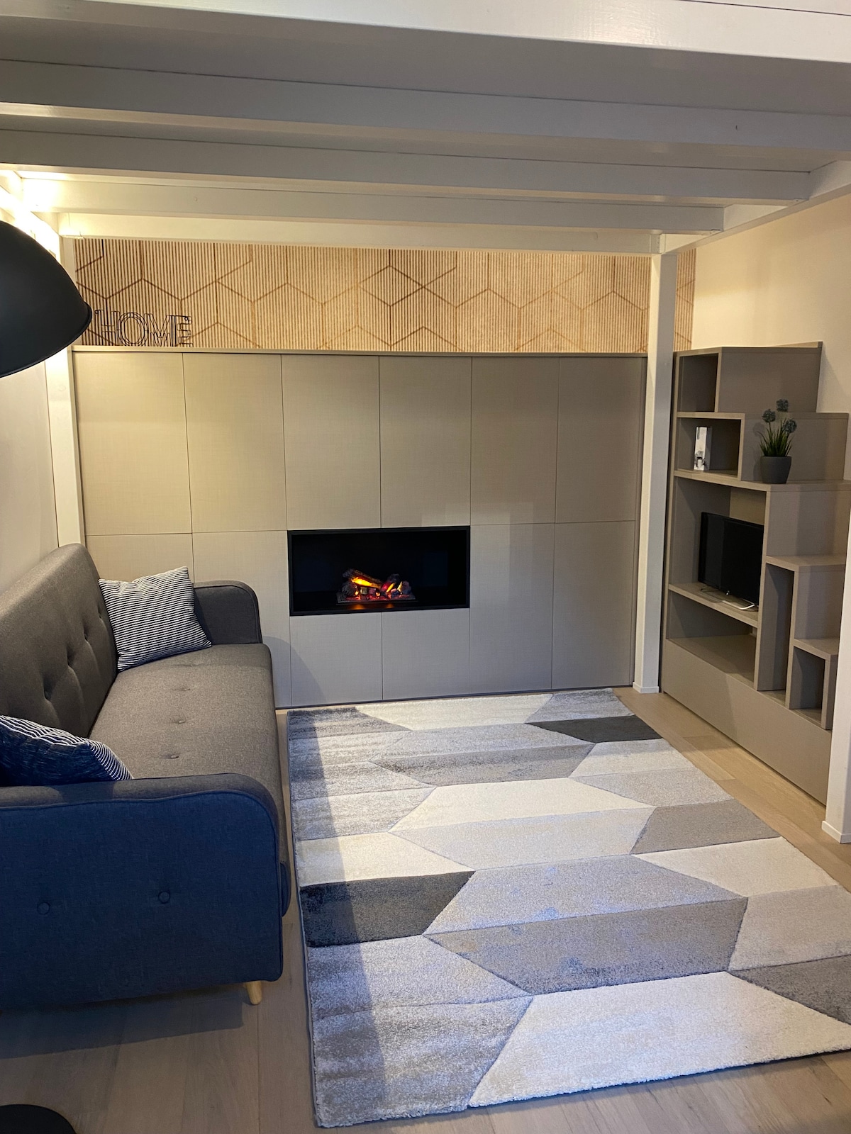 Popular Airbnb listing: B29 Charming House Isola Milano in Milano