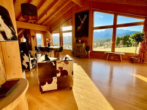 Mira Flem Family penthouse skiing all the way to the door.