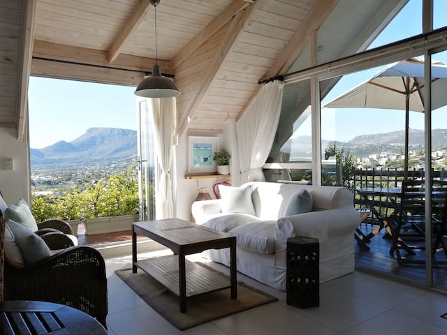 Loft Suite – light and bright, with endless views