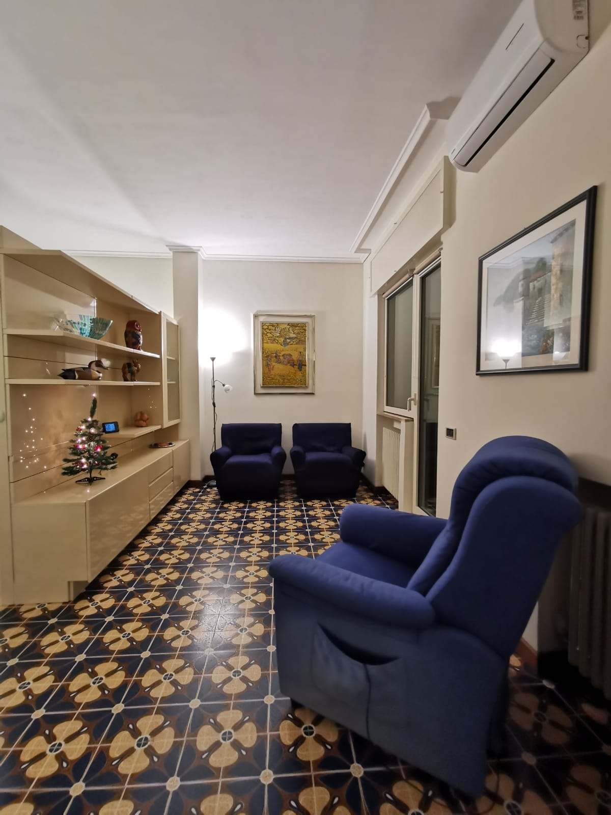 Propriété Airbnb réussie: OPENSKY PENTHOUSE
Charming Two-Room Penthouse à Bari