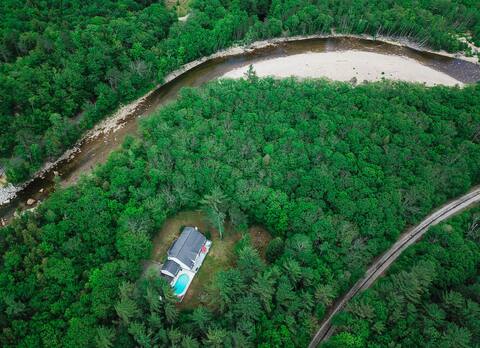 RIVERSBEND | Private River Access, Pool, Hot Tub