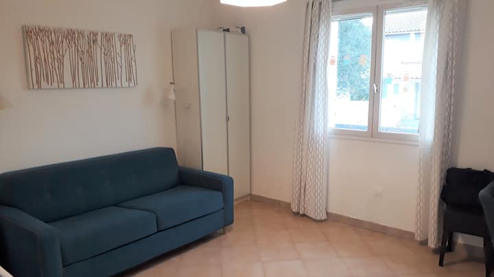 Ოფისი /საძინებელი 3