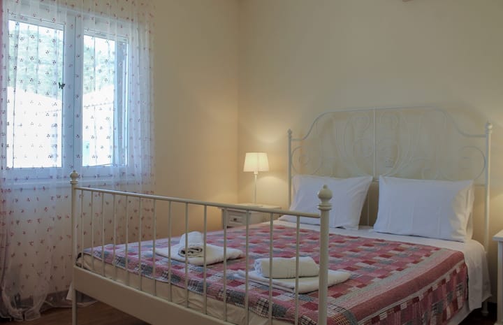 غرفة النوم 1