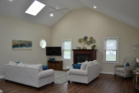 Spacious, well designed guest house near Princeton
