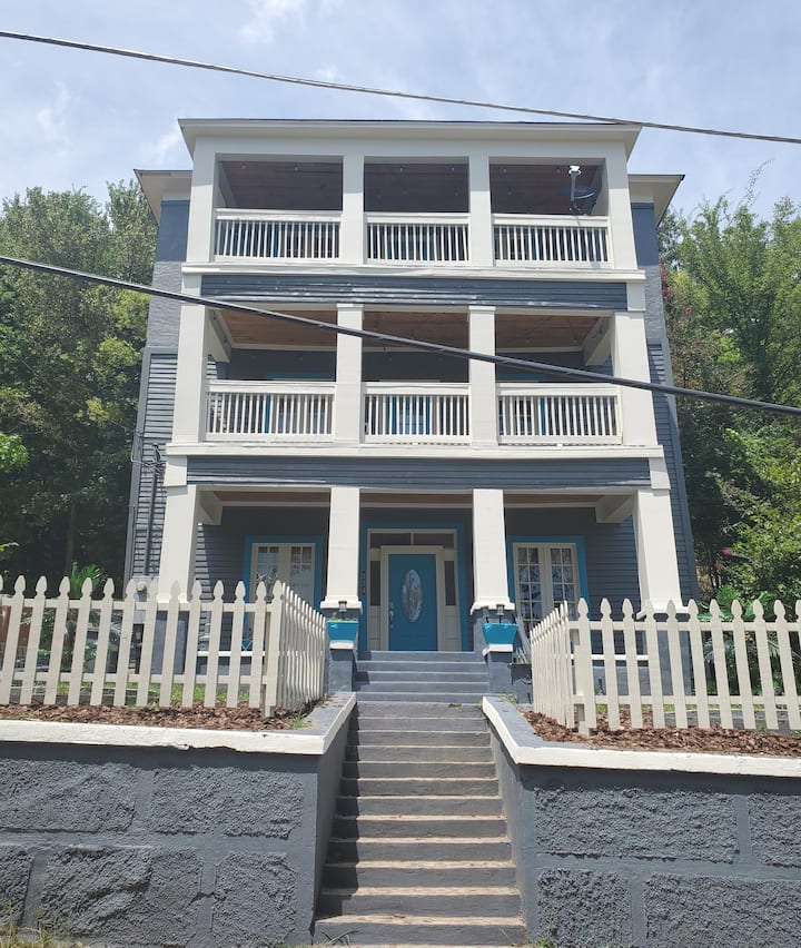 Huge Home in Historic Hot Springs New Lower Rates Houses for Rent in