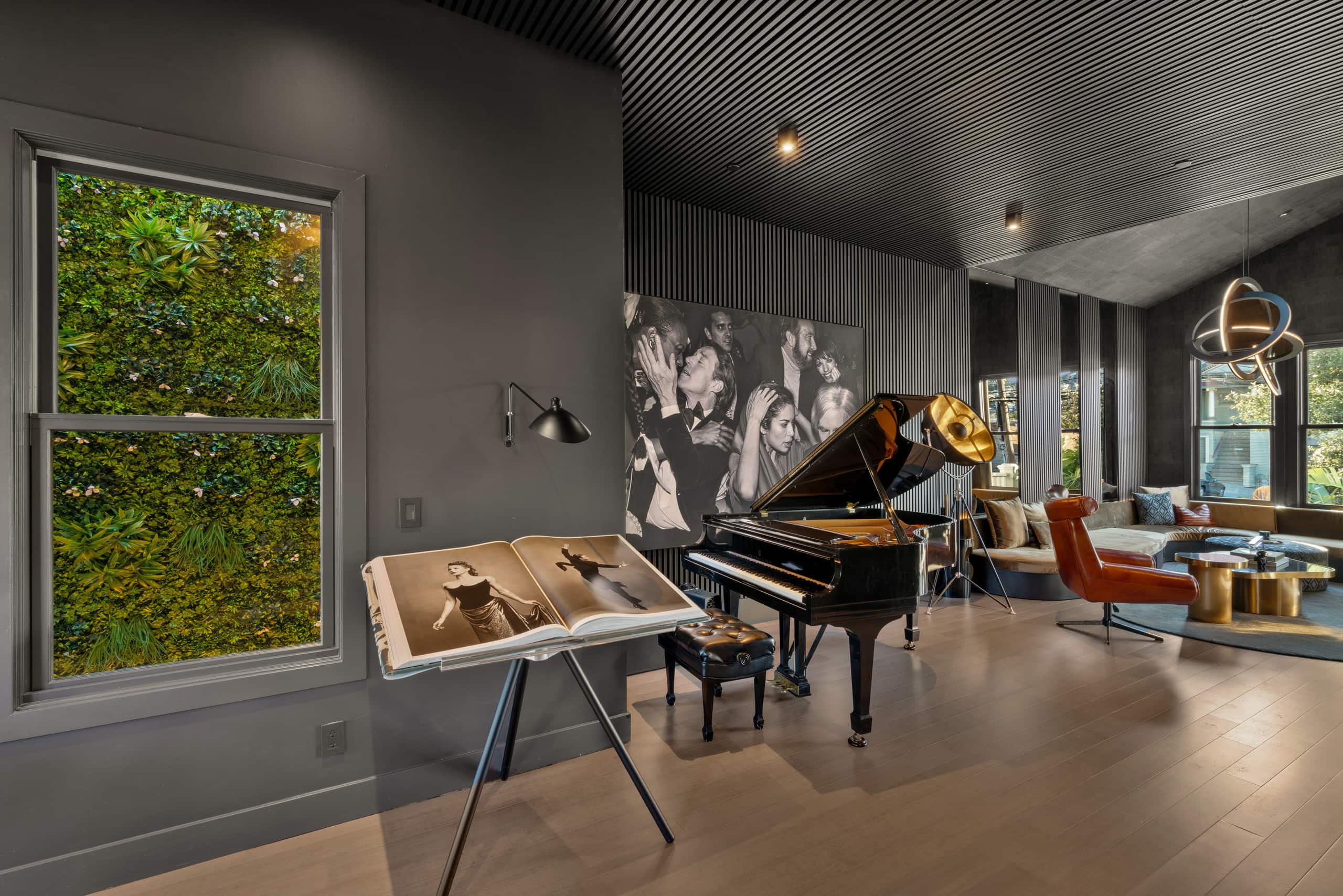 Home in San Francisco · ★5.0 · 3 bedrooms · 3 beds · 3.5 baths - Image 7