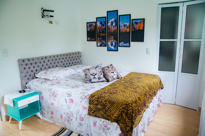 Roupas de cama inclusas estão à sua disposição