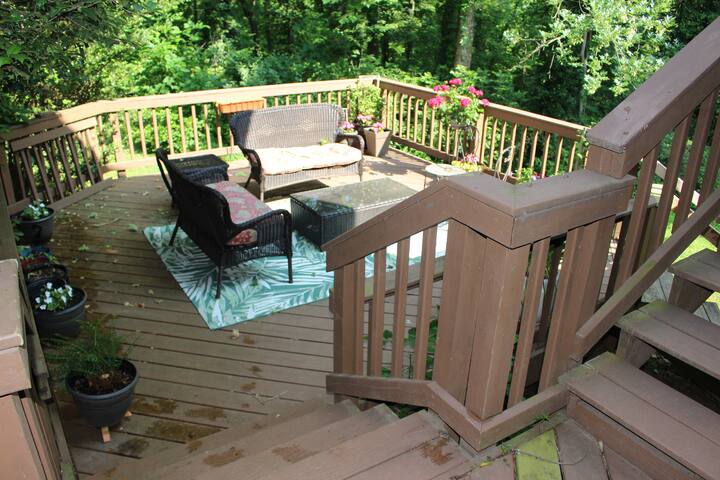 The Wooded Retreat