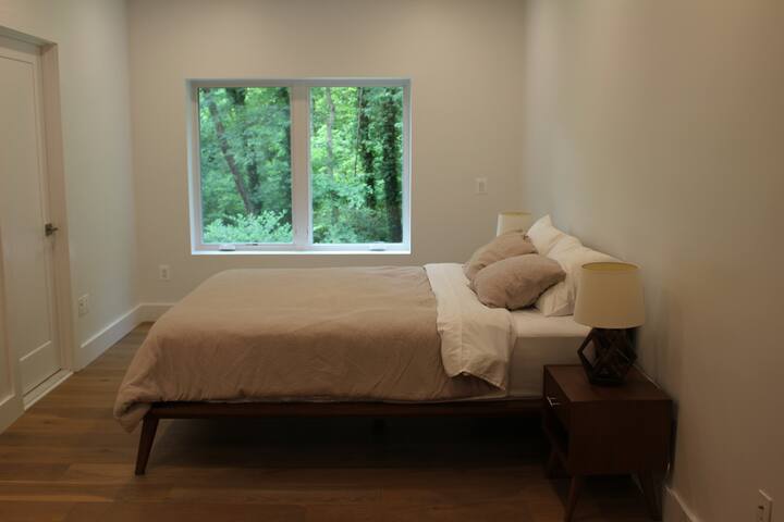The Wooded Retreat