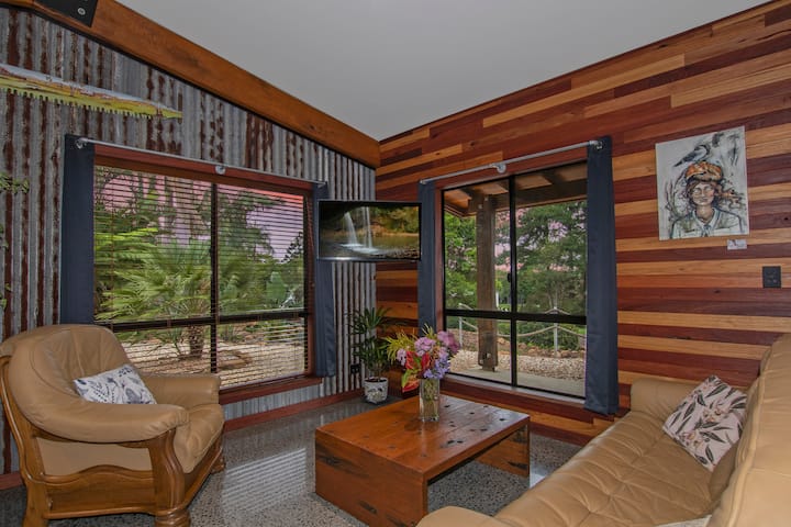 Tintenbarn A New Rustic Style Hinterland Cabin - Alstonville