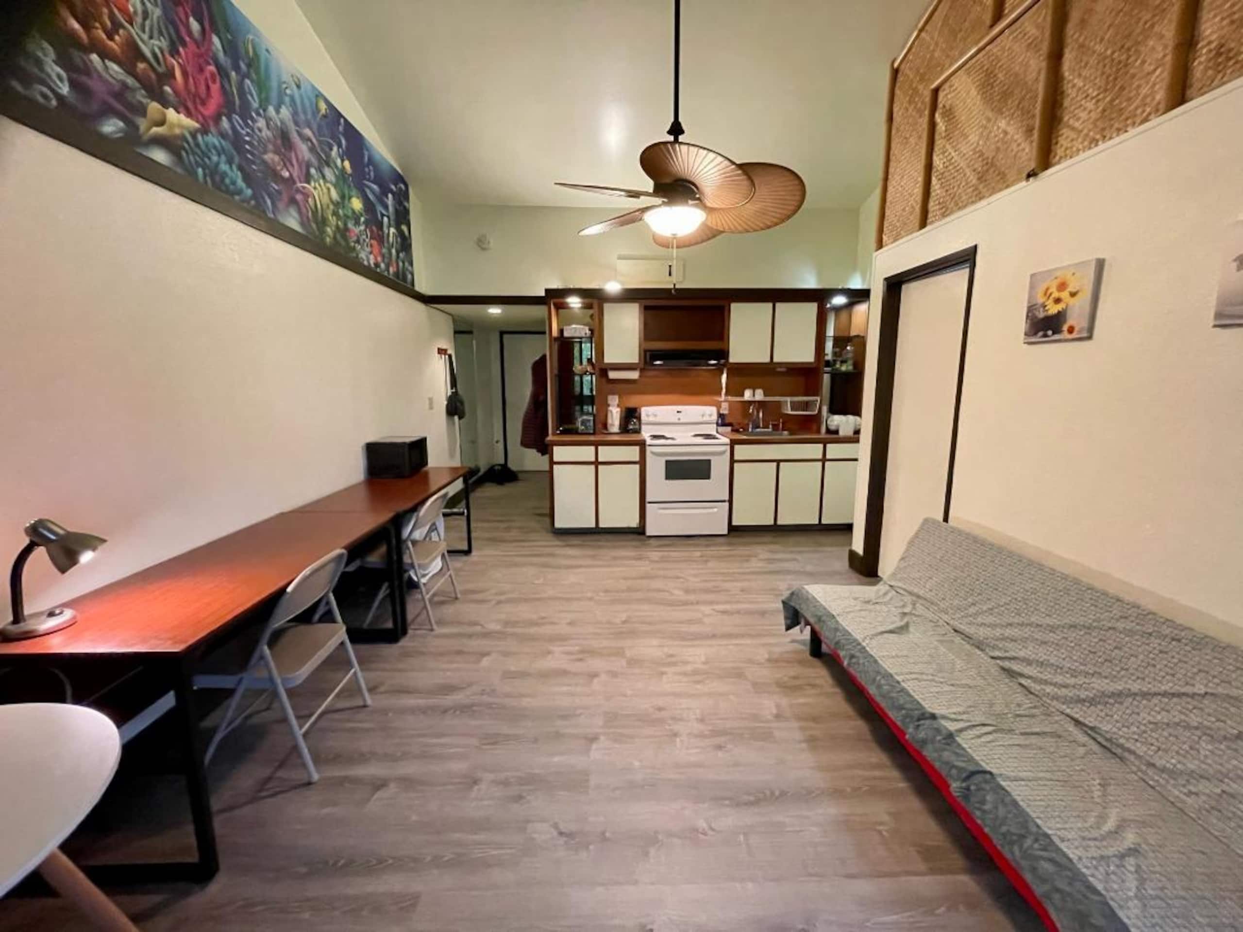 Condo in Hilo · ★4.56 · 1 bedroom · 1 bed · 1 shared bath - Image 2