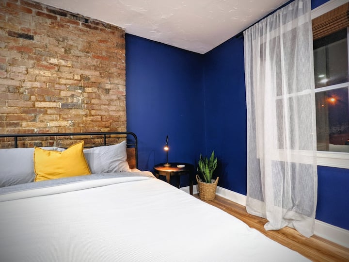 Welcome to our Indigo bedroom! It offers a queen bed, a comfortable mattress, a dresser with mirror and a closet.

Let the roman shades block out the light and enjoy your rest in this personal space!