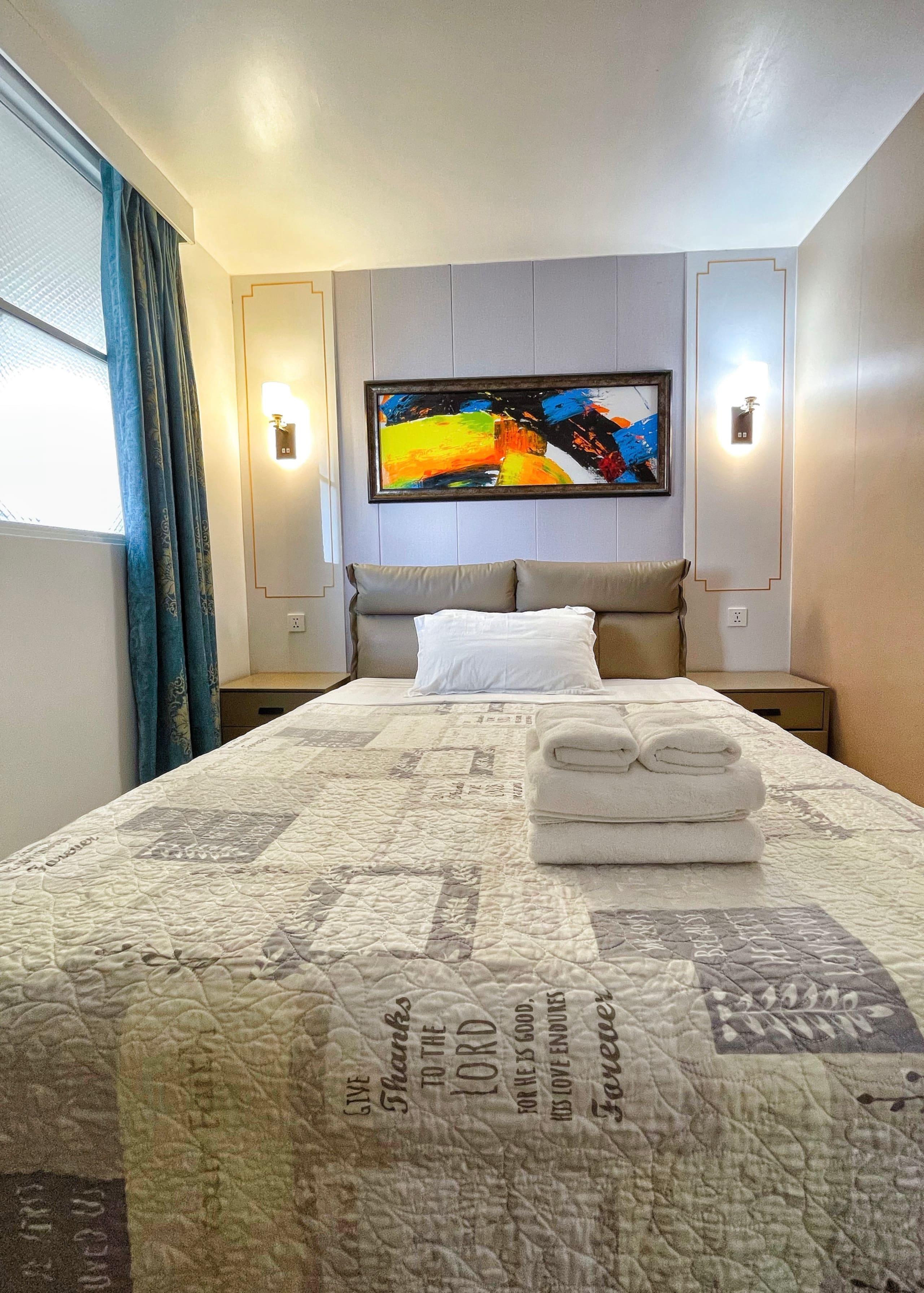 Incredible Waikiki Holiday Apt. Good for 5 - Image 9