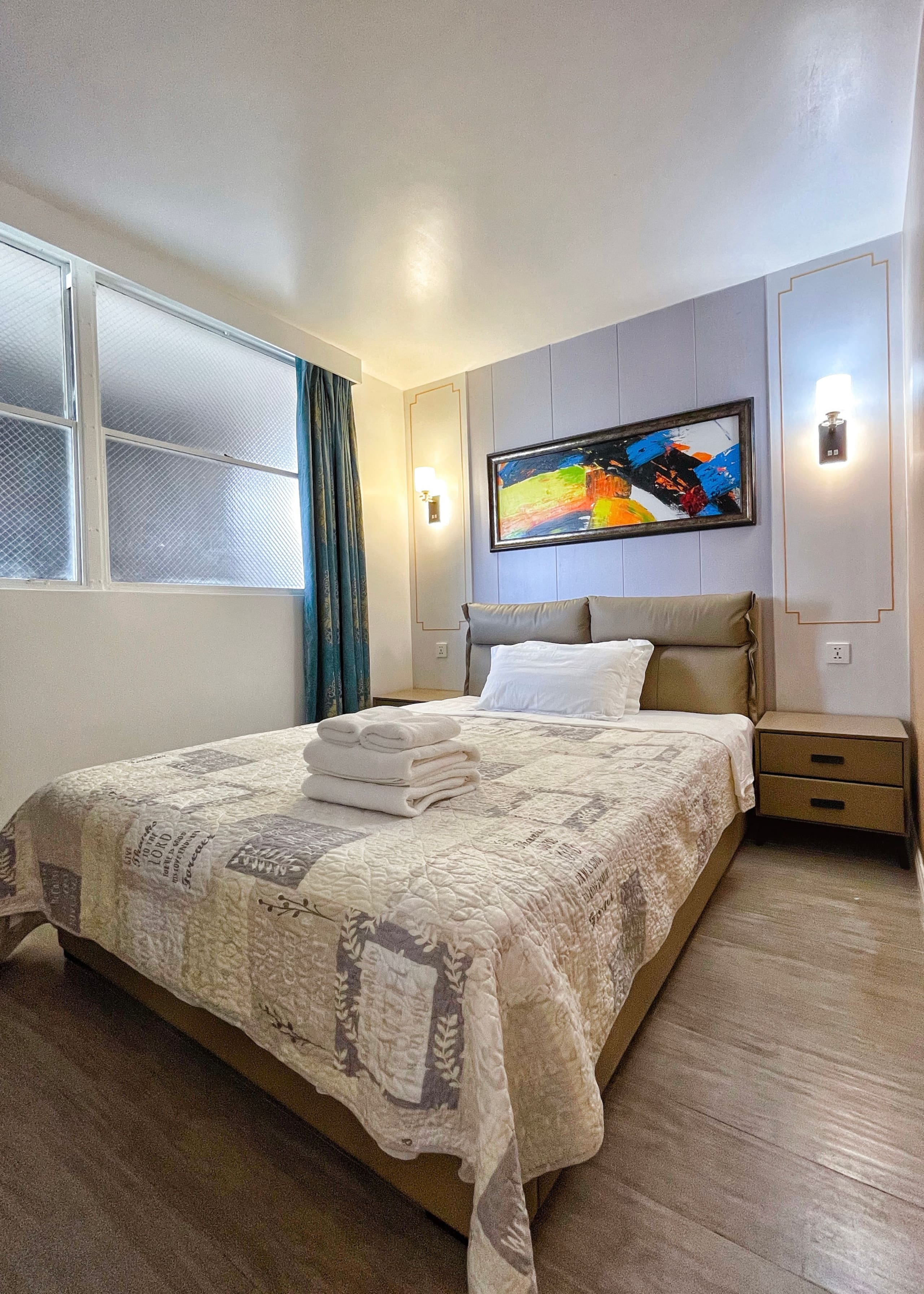 Incredible Waikiki Holiday Apt. Good for 5 - Image 8