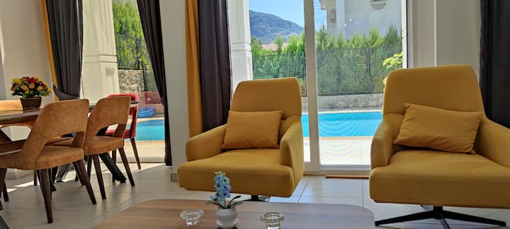 ÖLüdeniz' De ÖZel Havuzlu 4+1 Lüks Villa - Fethiye