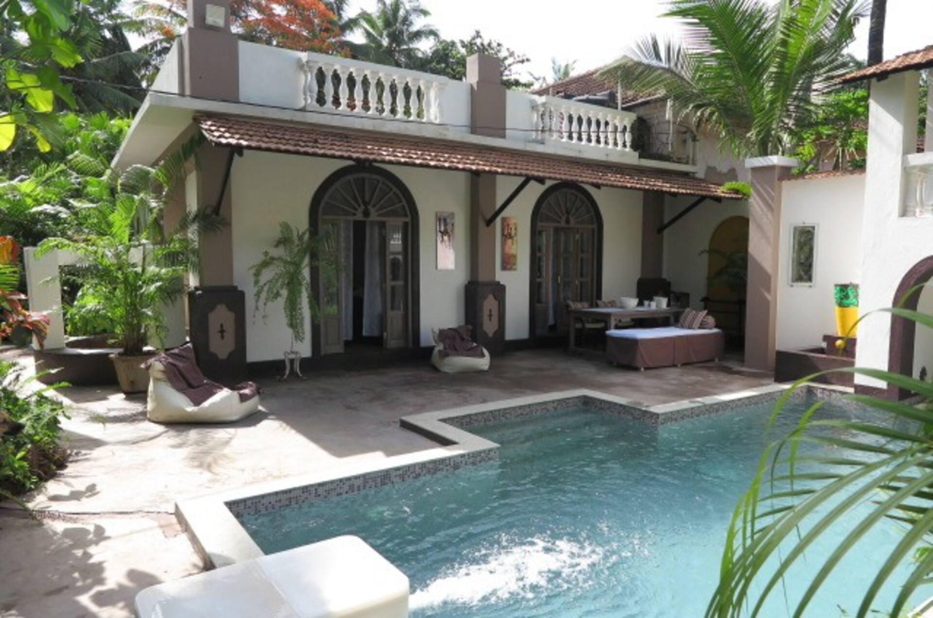 Luxury 1 bedroom VILLA with private pool & garden.