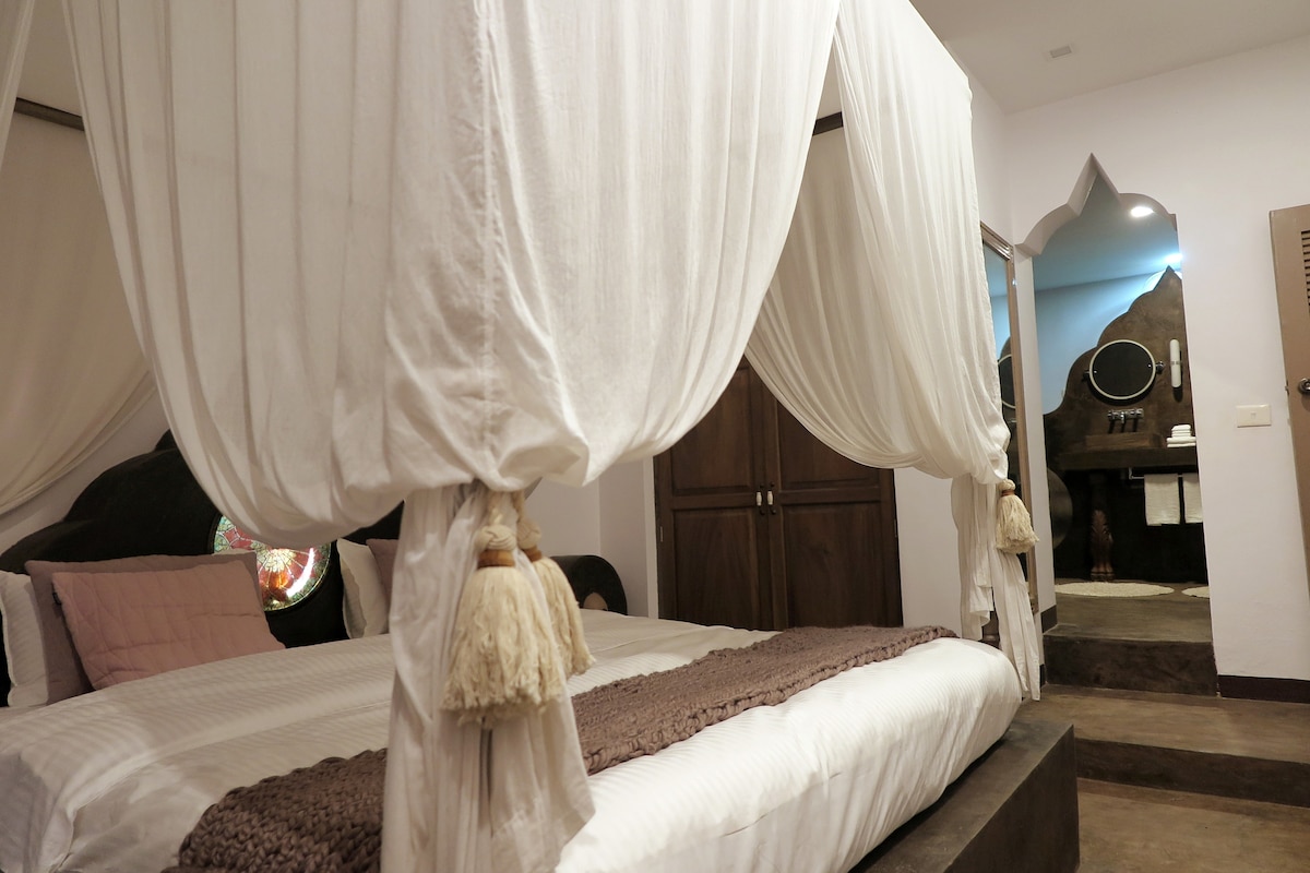 Luxury 1 Bedroom Villa with Private Pool & Garden — photo 6