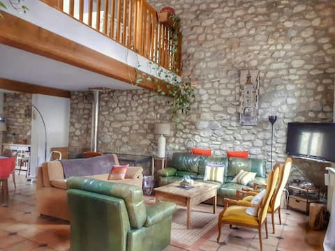 Warm stone home at the foot of the Vercors