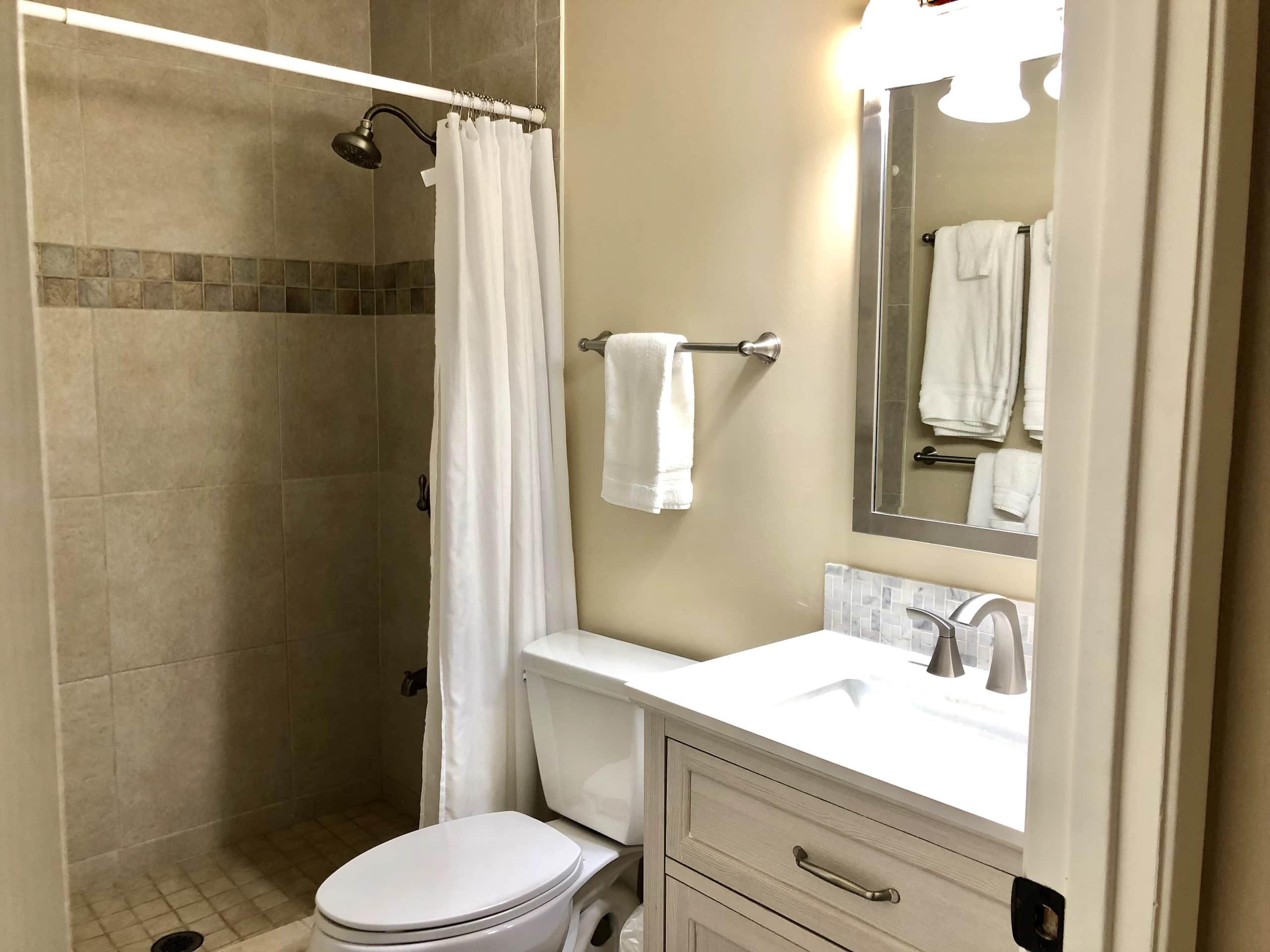 Condo in Kahuku · ★4.91 · 1 bedroom · 1 bed · 1 private bath - Image 19