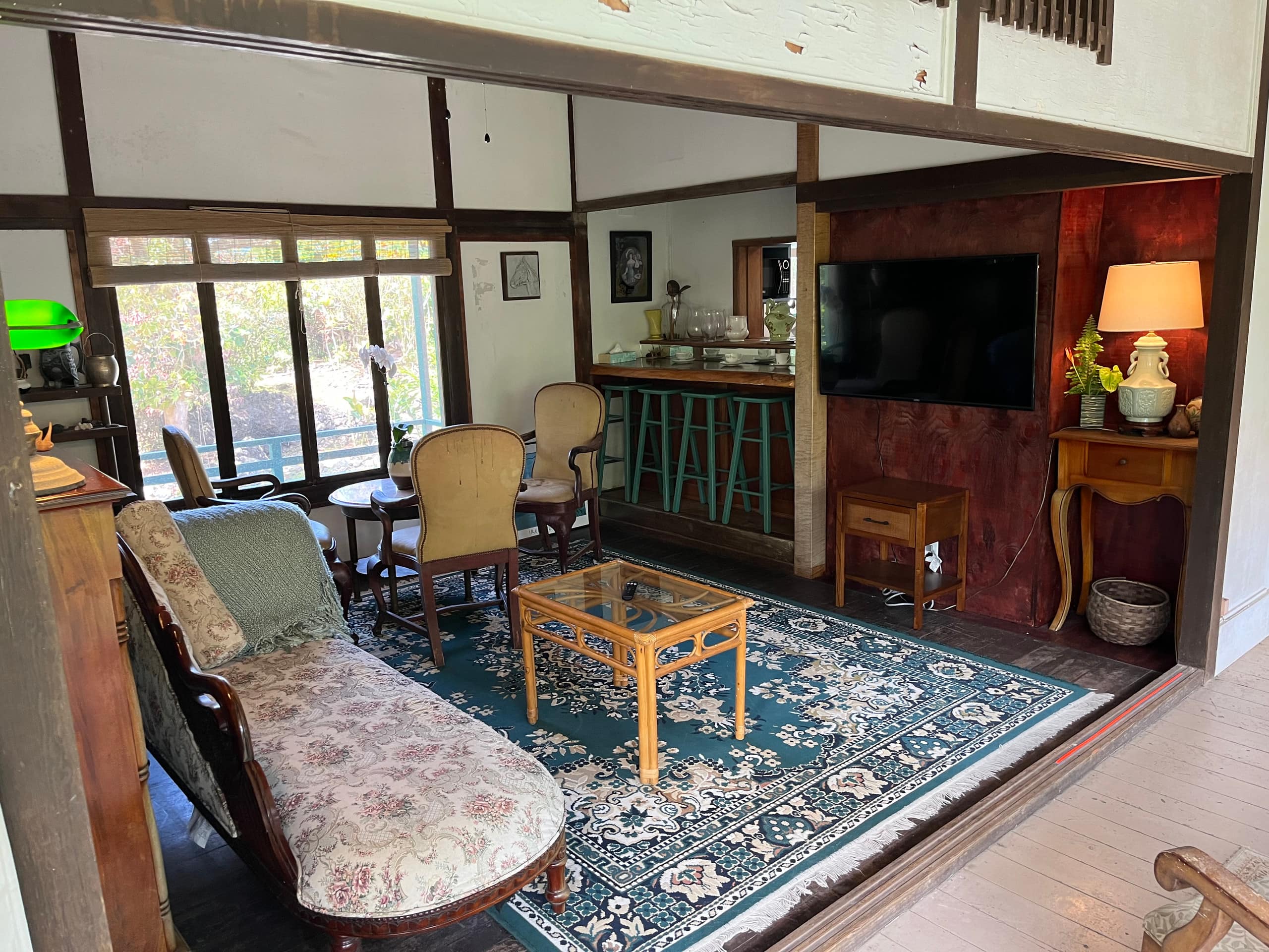 Private 2 Bedroom Suite in Historic Mansion w/ AC - Photo 8