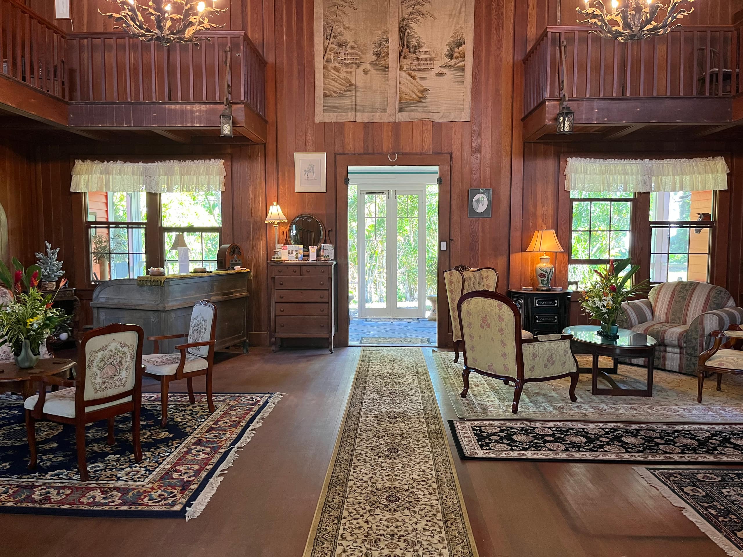 Private 2 Bedroom Suite in Historic Mansion w/ AC - Photo 6